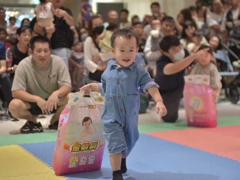 「育嬰留停照顧彈性化新制」元旦上路 友善職場 助新手爸媽兼顧工作、家庭